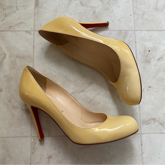 $875 Christian Louboutin Made in Italy Dolly Yellow Patent Leather Pump Heels 7 - Picture 2 of 14